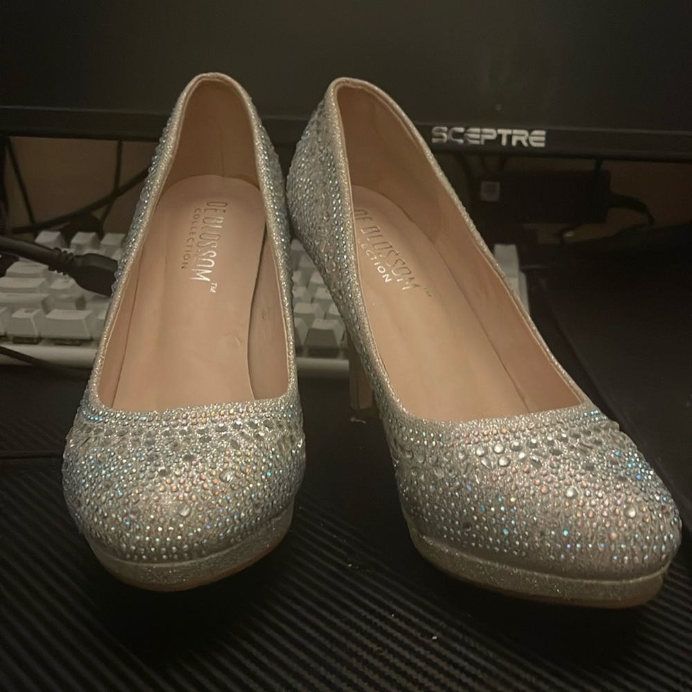 Rhinestone silver heels size 8